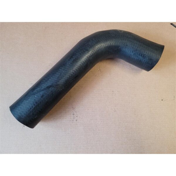 Radiator hose upper 200 serie